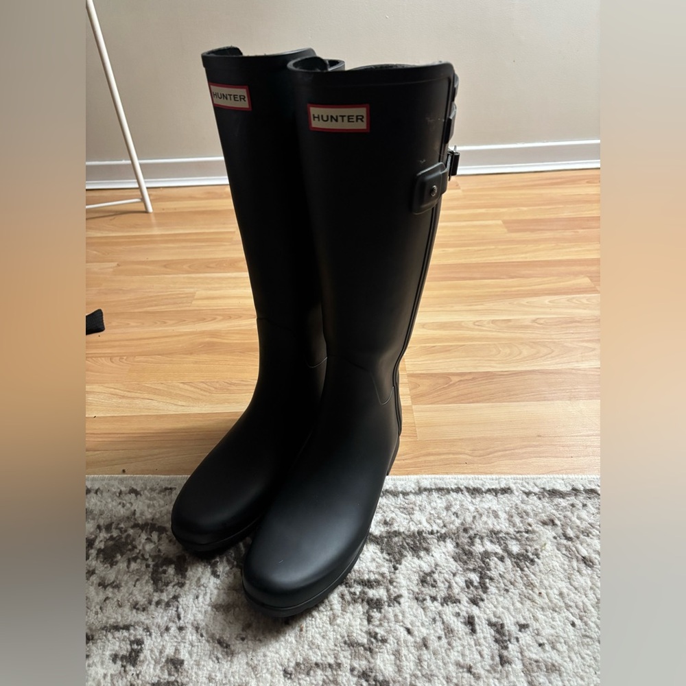 Refined slim fit hunters size 10 US women’s